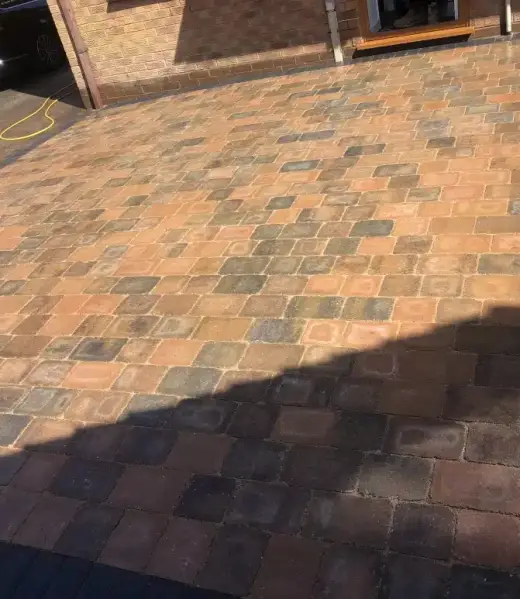 cobblestone-driveway